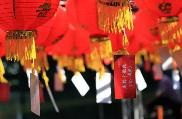 創(chuàng)綠家環(huán)保恭祝大家元宵快樂，幸福美滿！